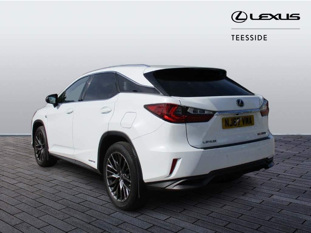 Lexus RX Image 7