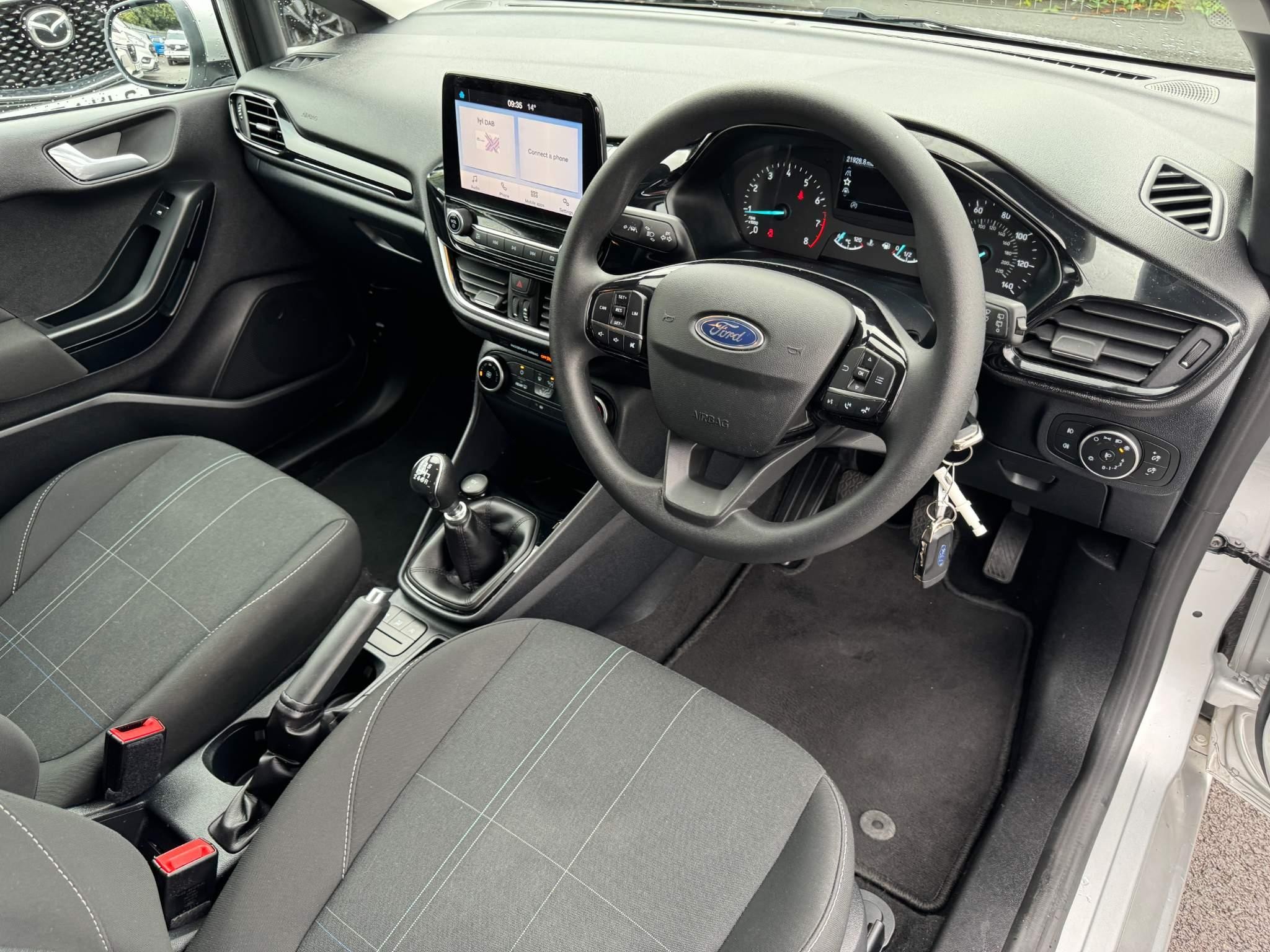 Ford Fiesta Image 29