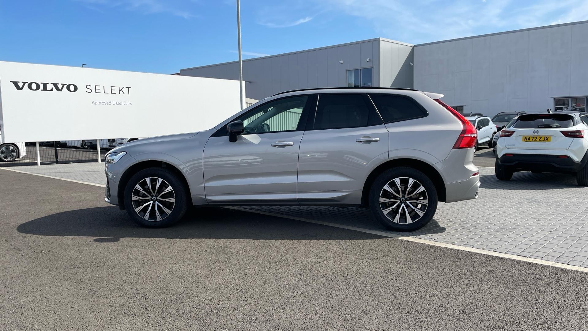 Volvo XC60 Image 8