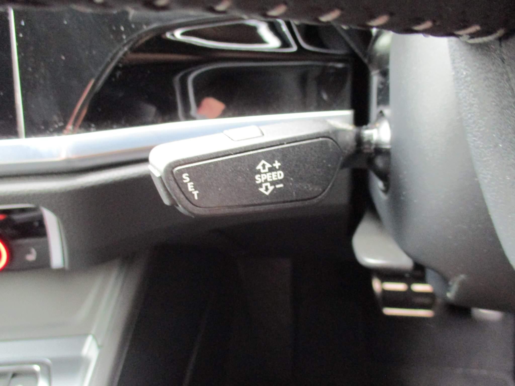 Audi Q3 Image 33