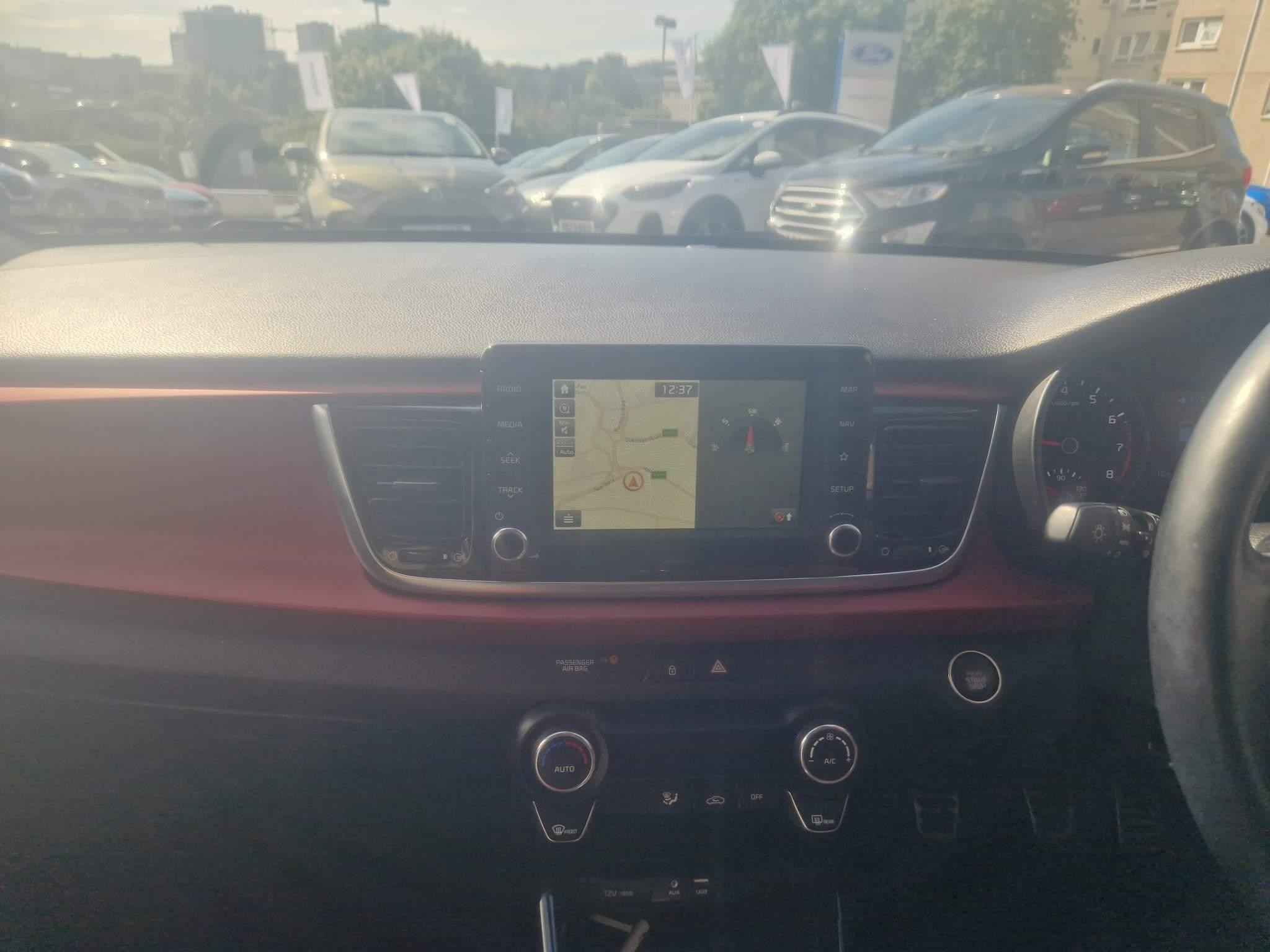 Kia Rio Image 16