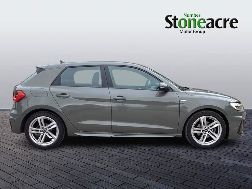 Audi A1 Image 2