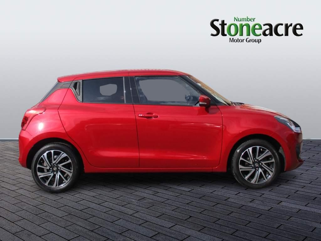 Suzuki Swift Image 2