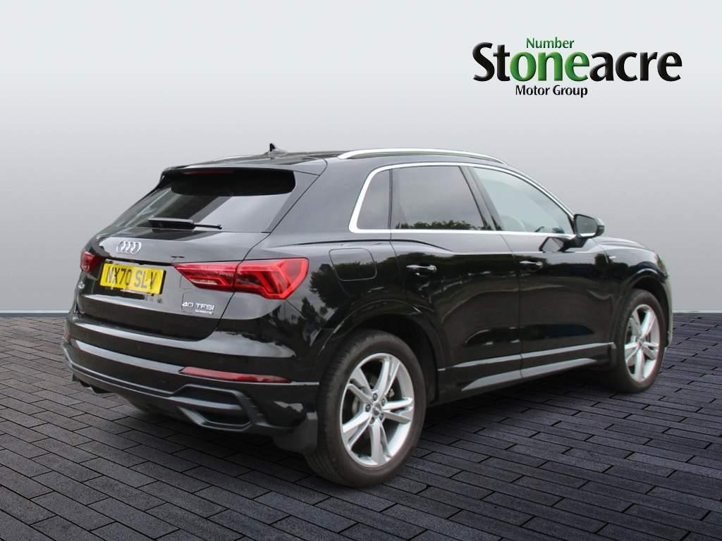 Audi Q3 Image 5