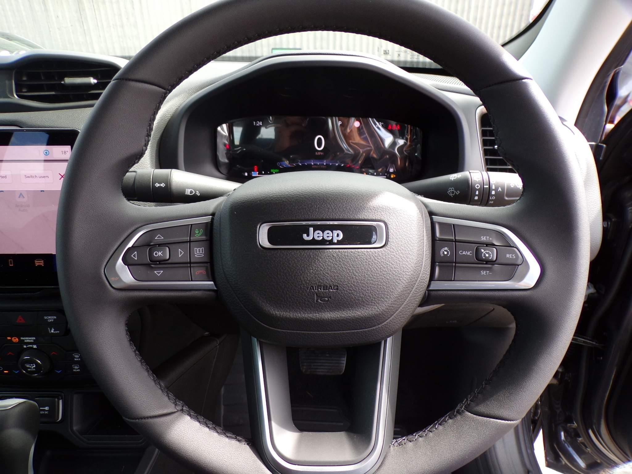 Jeep Renegade Image 8