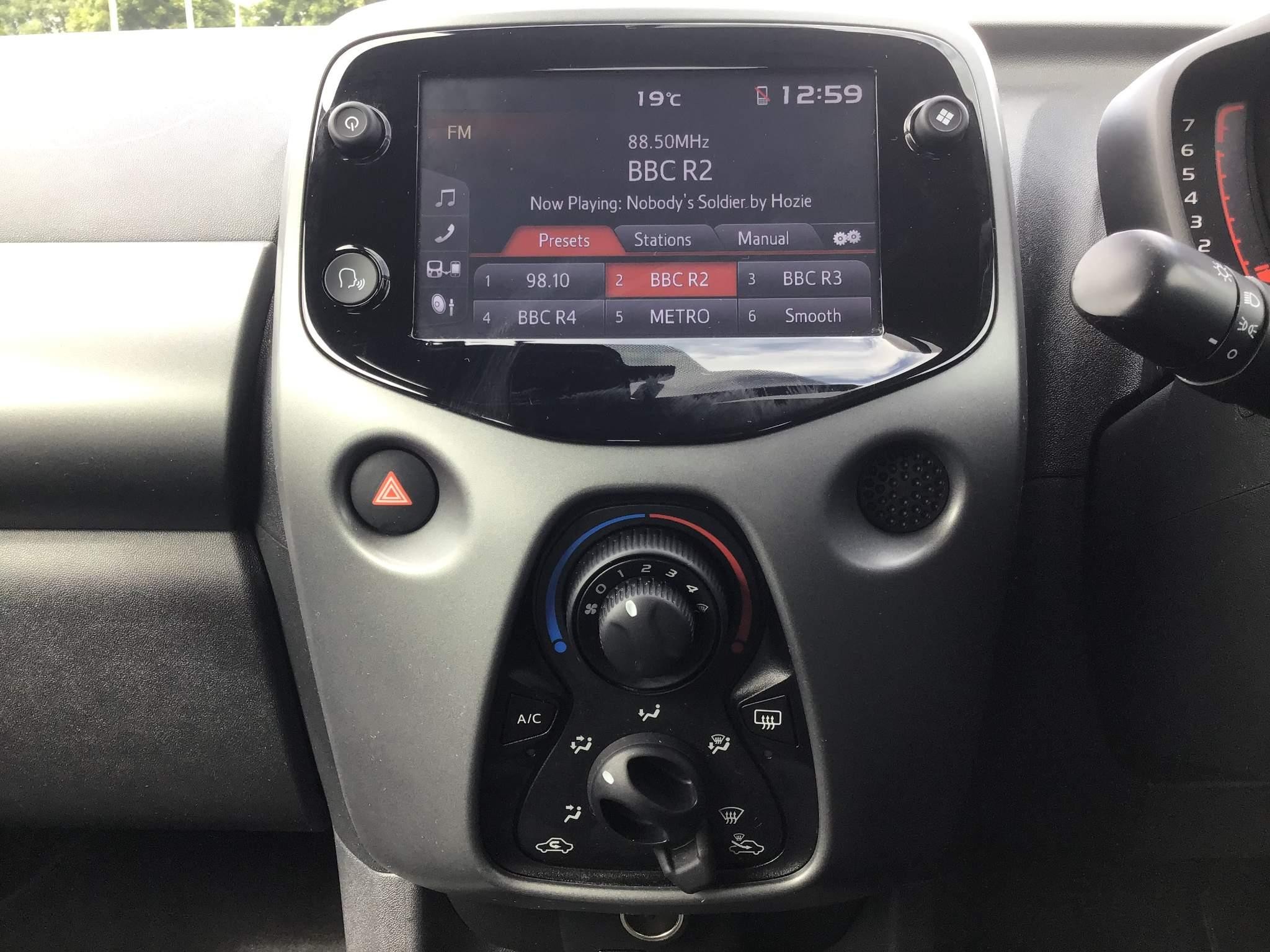 Toyota Aygo Image 16