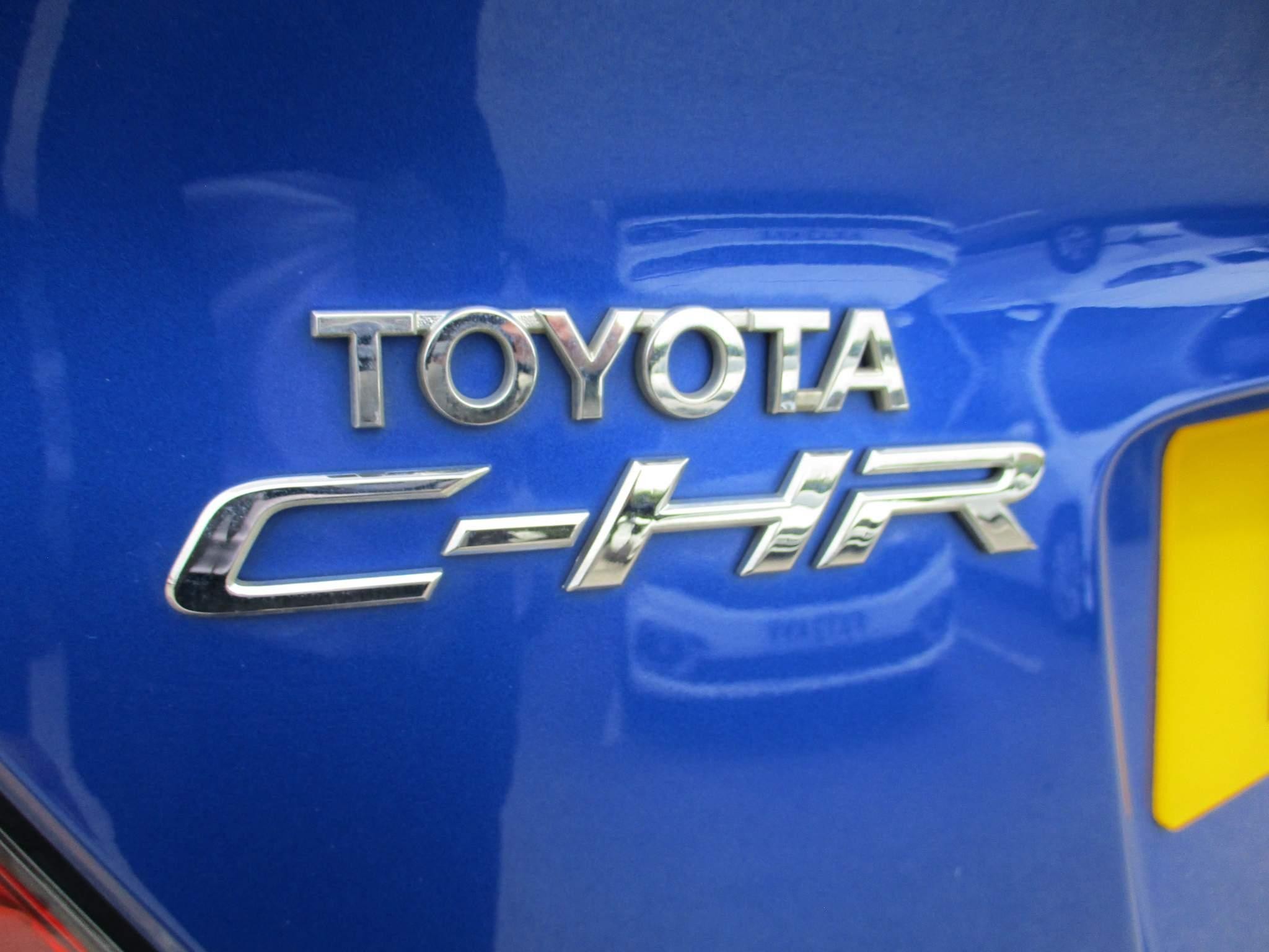 Toyota C-HR Image 19