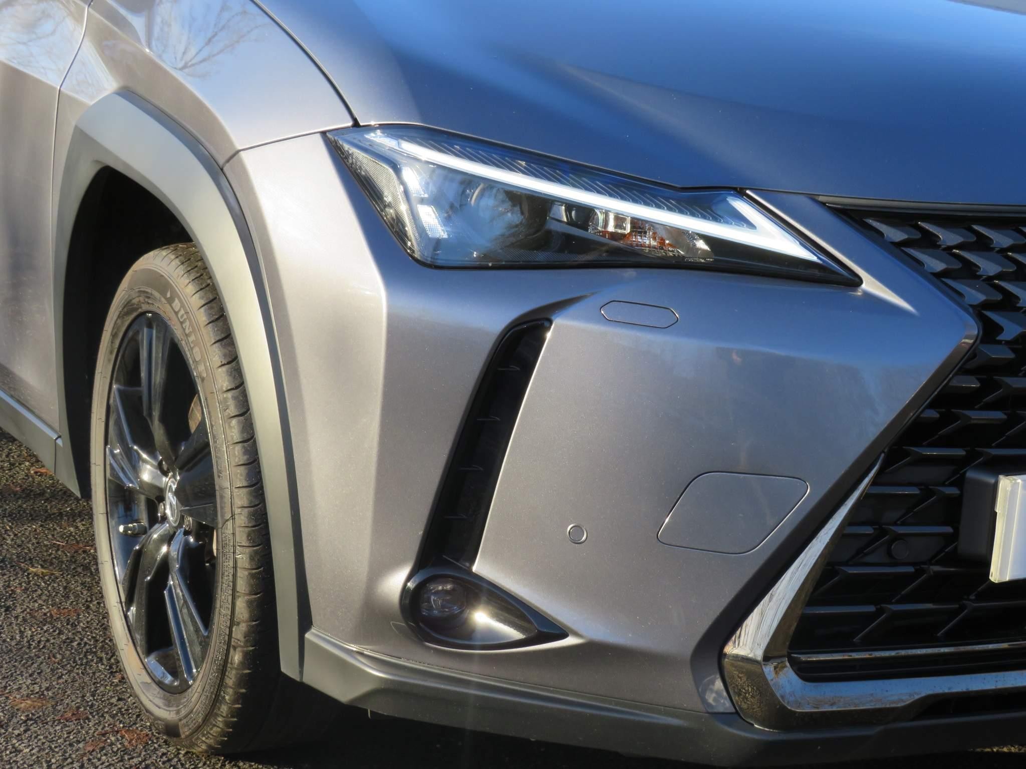 Lexus UX Image 39