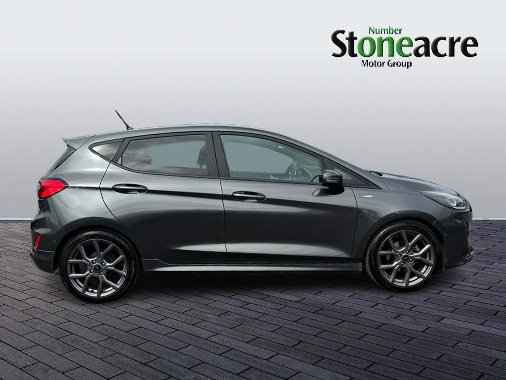 Ford Fiesta Image 2