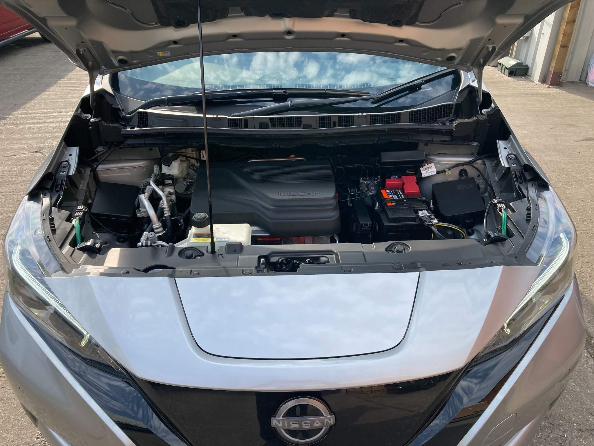 Nissan LEAF Image 9