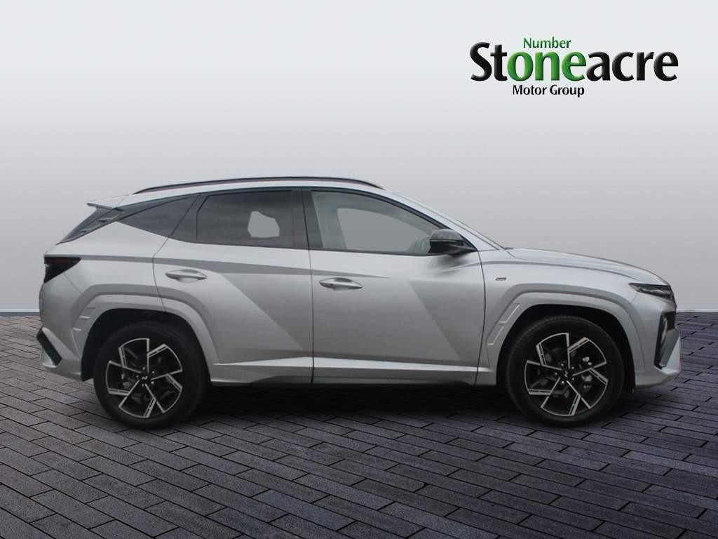 Hyundai TUCSON Image 2