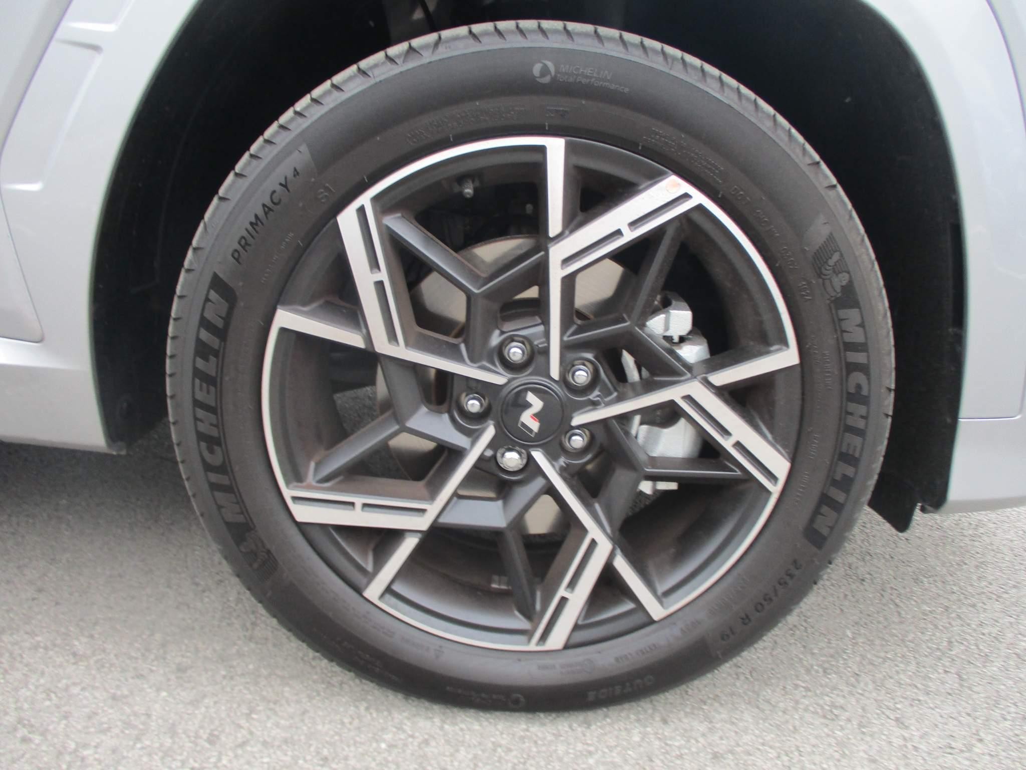 Hyundai TUCSON Image 11