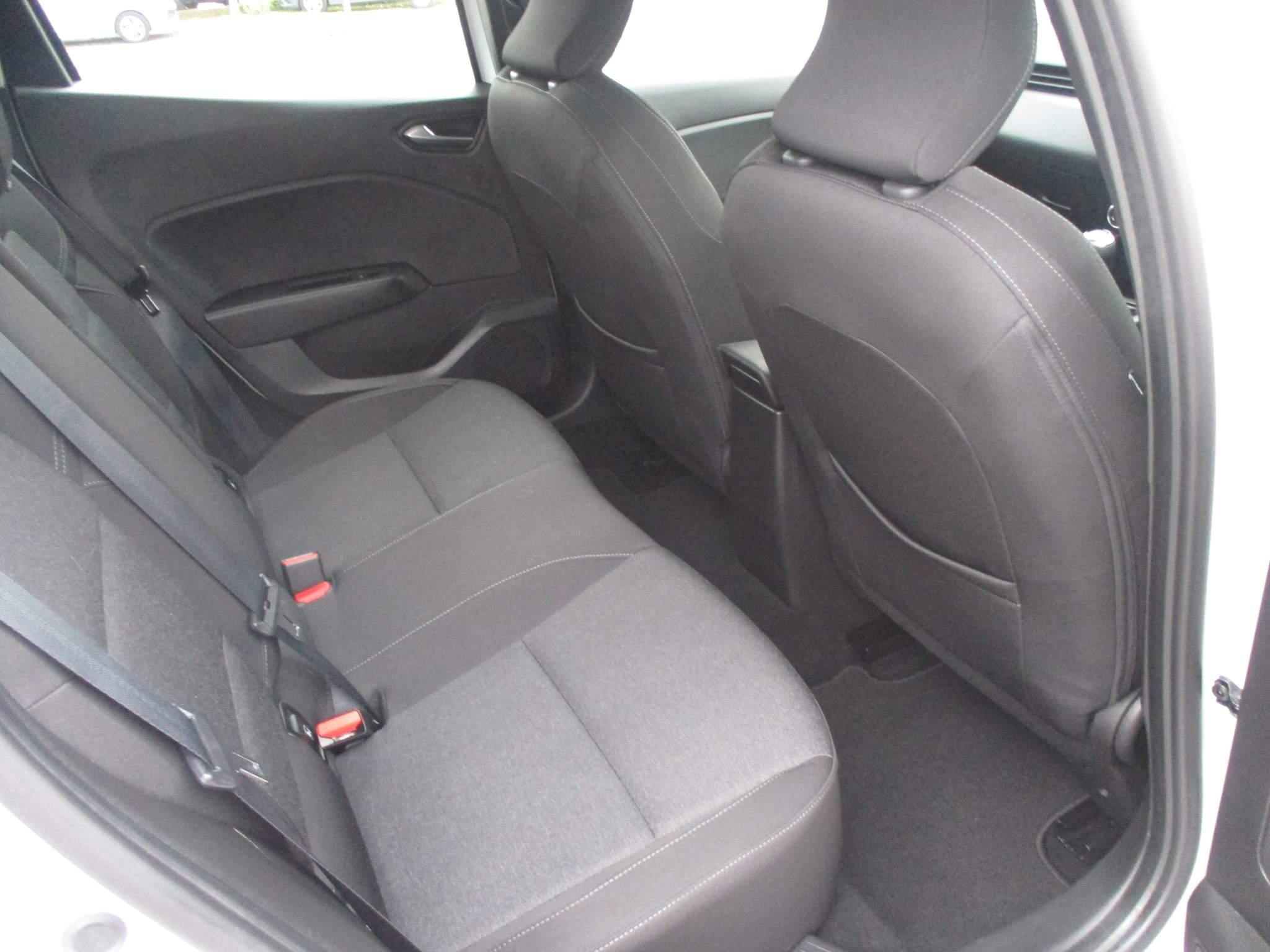 Renault Clio Image 16