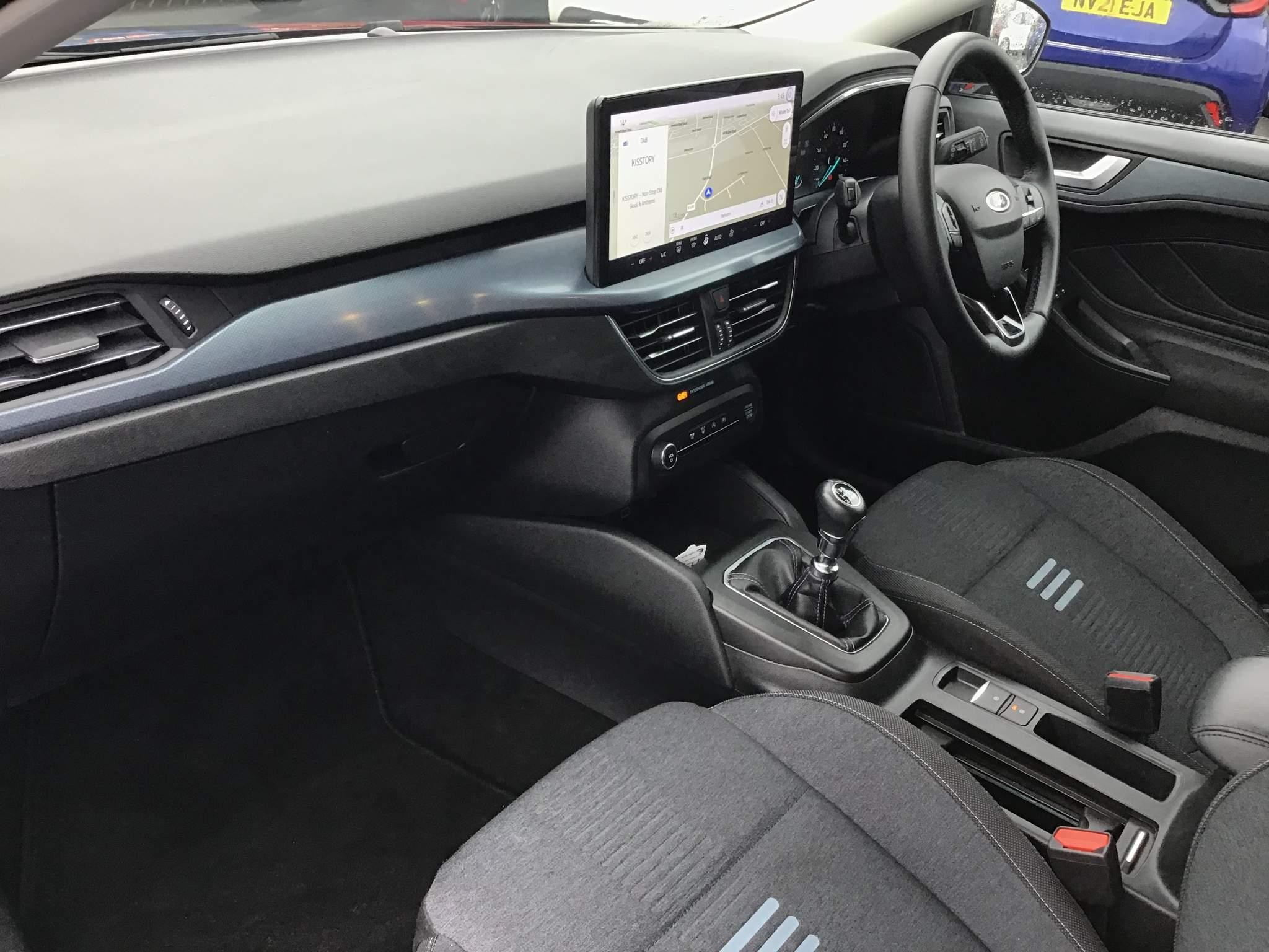 Ford Focus Image 11