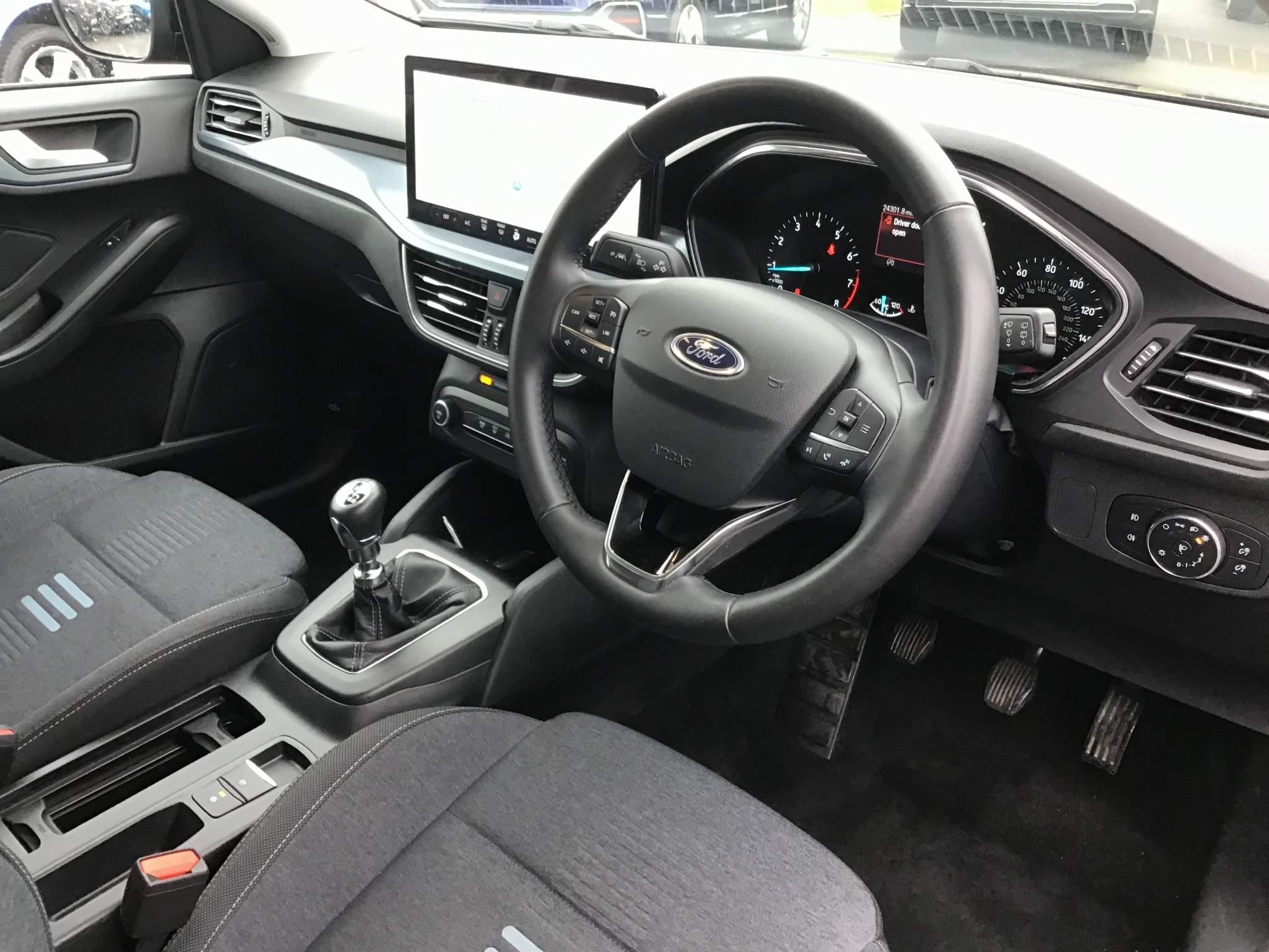 Ford Focus Image 13