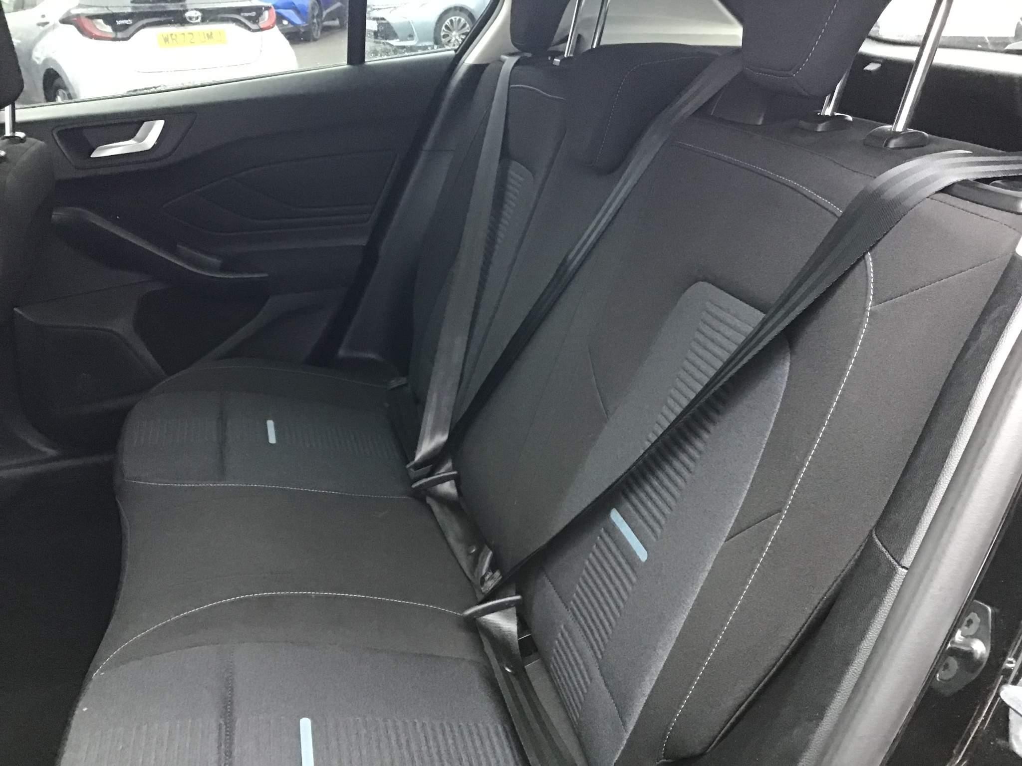 Ford Focus Image 18