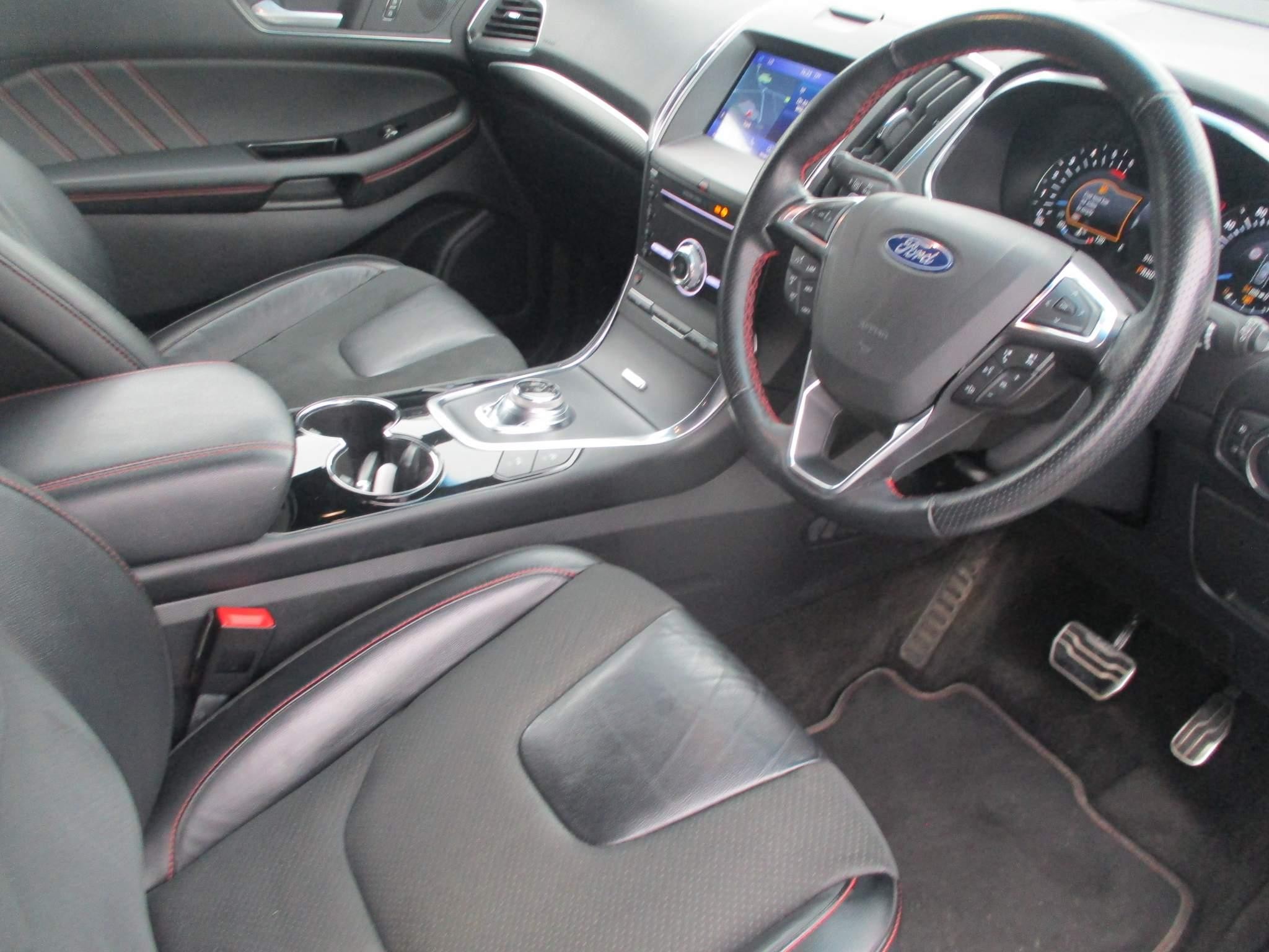 Ford Edge Image 10