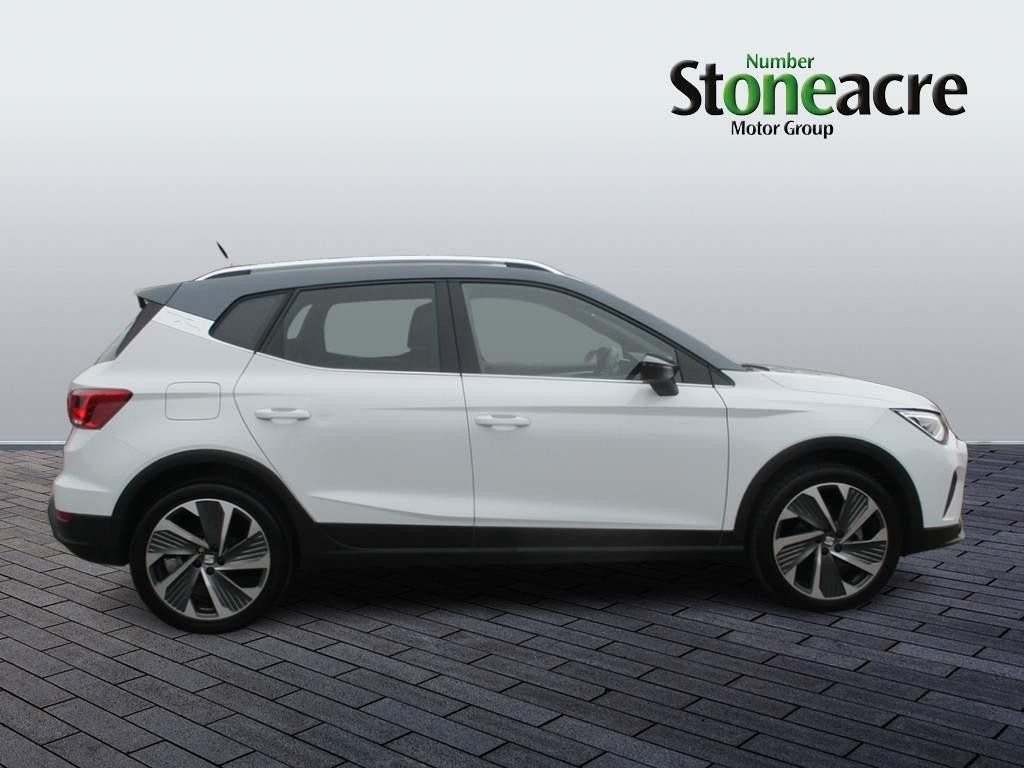 SEAT Arona Image 2