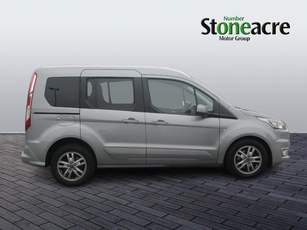 Ford Tourneo Connect Image 2