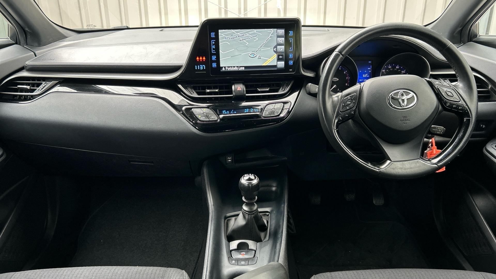 Toyota C-HR Self-Charging Hybrid Image 11