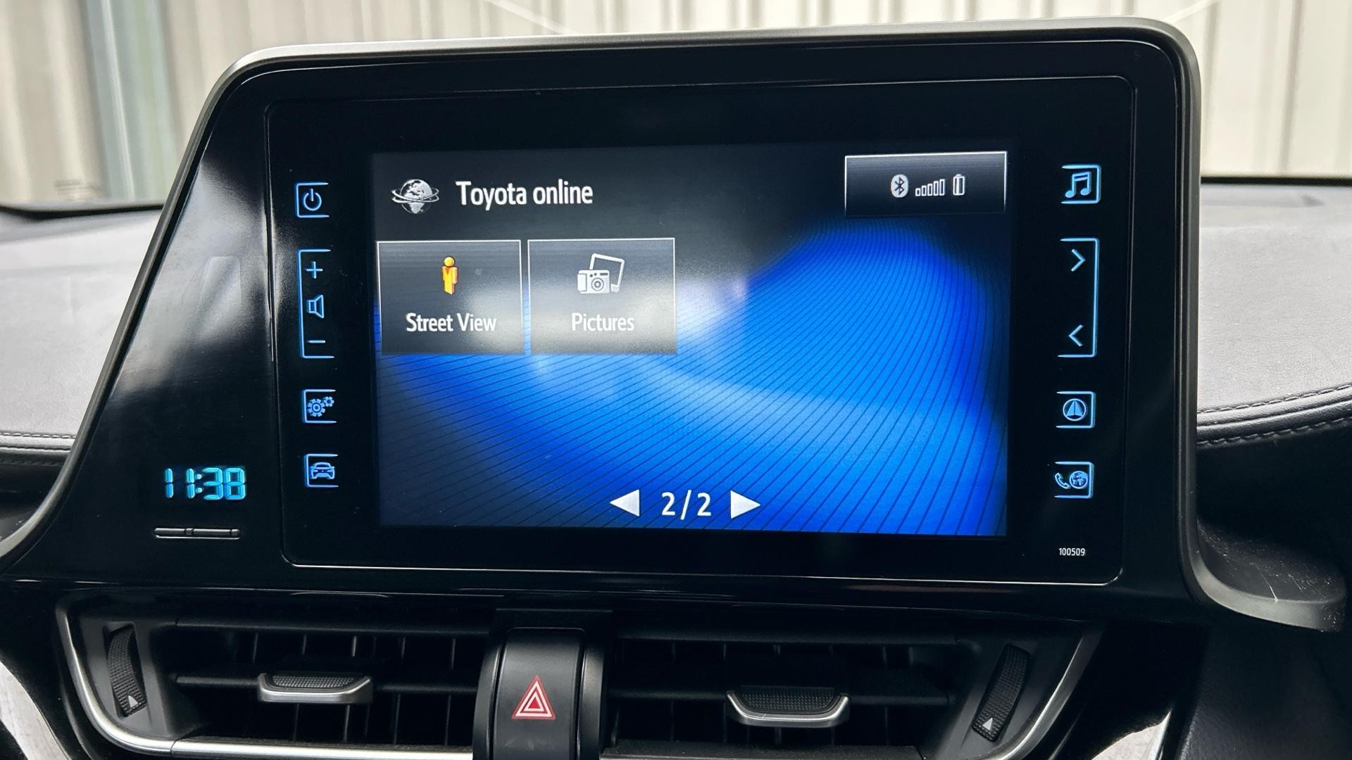 Toyota C-HR Self-Charging Hybrid Image 29