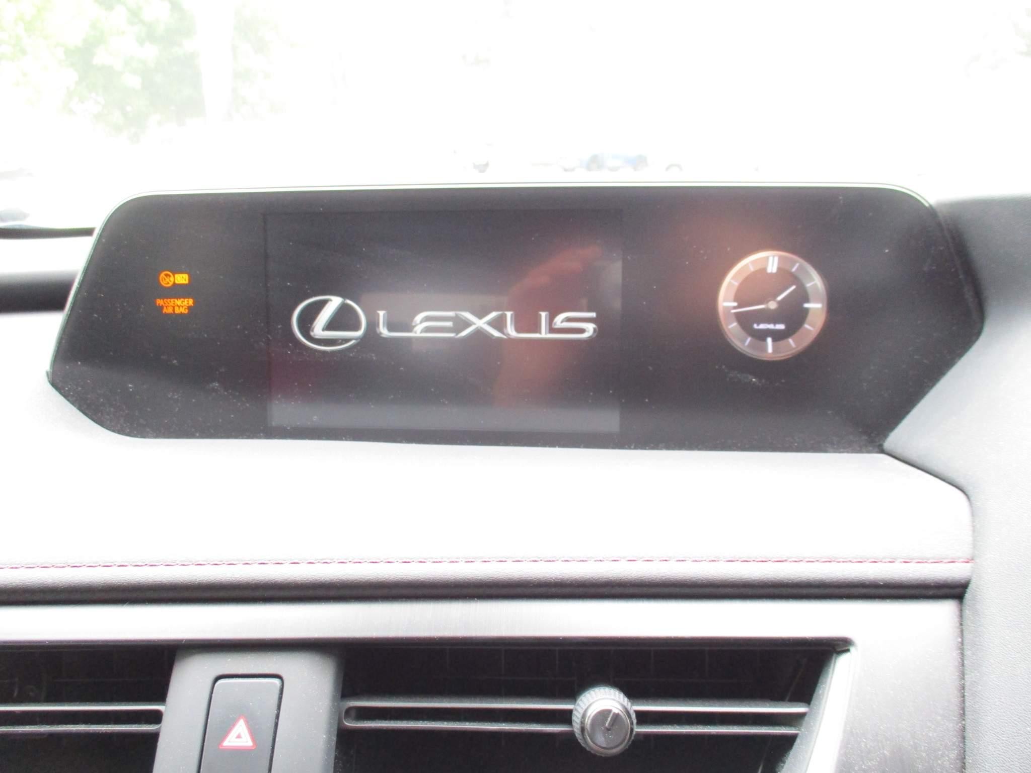 Lexus UX Image 17