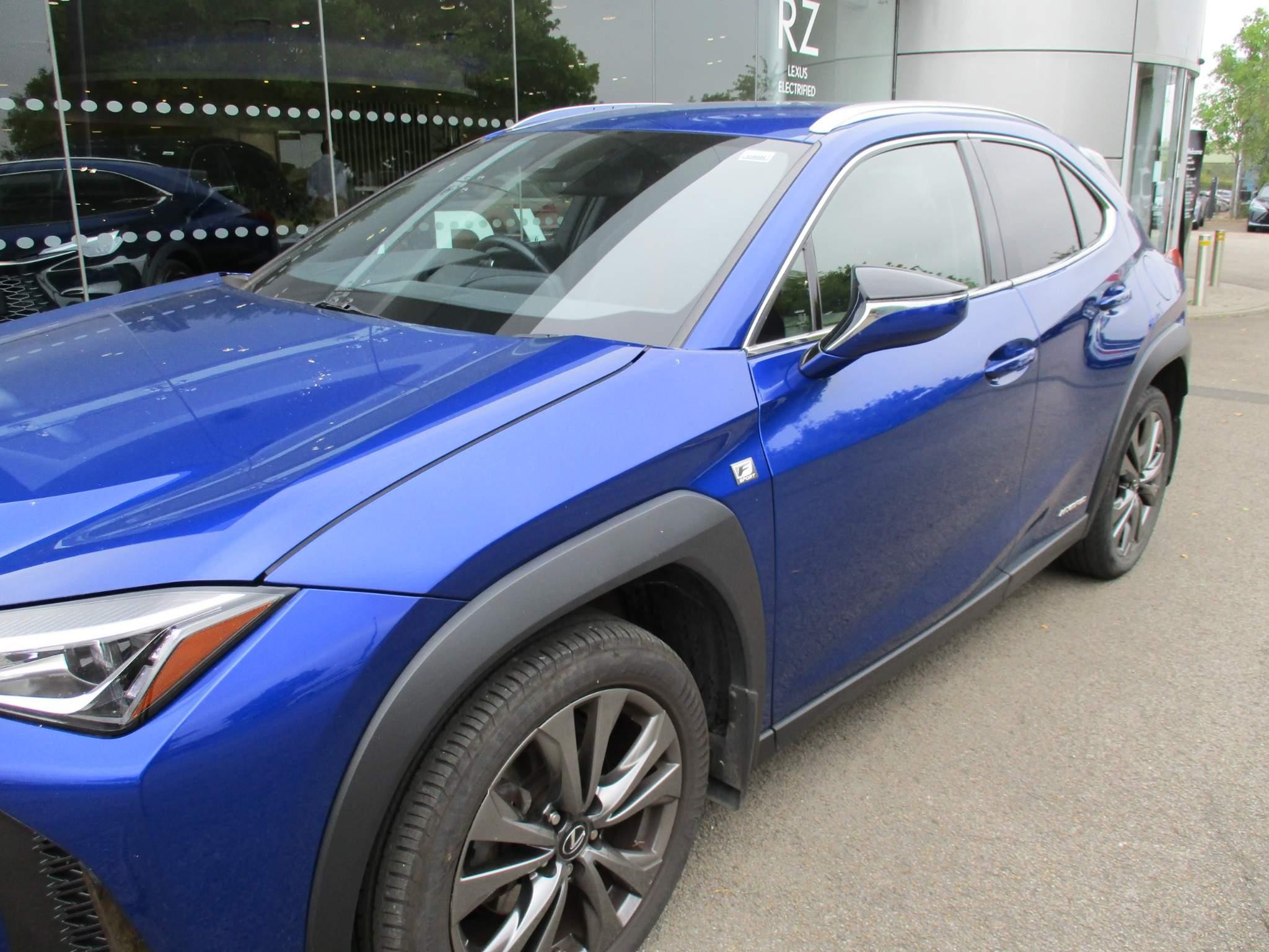 Lexus UX Image 43