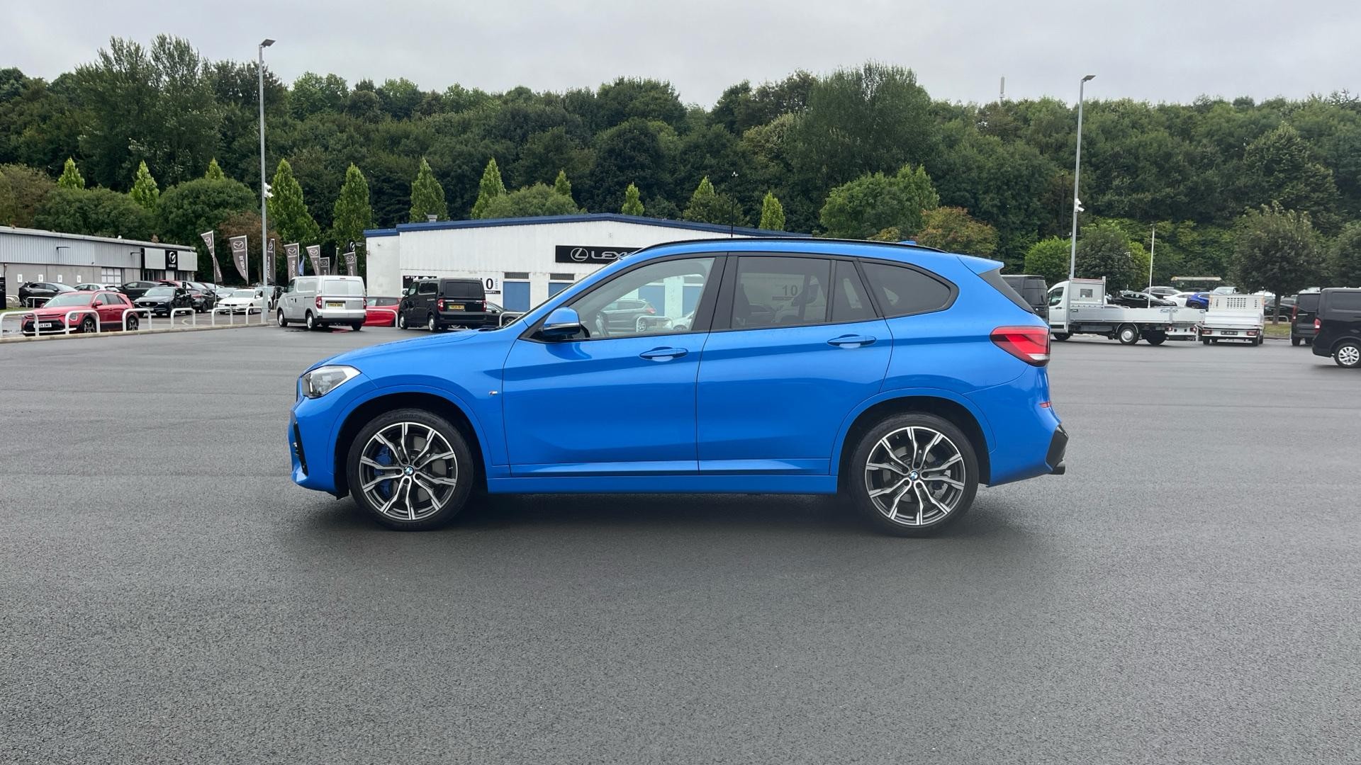 BMW X1 Image 8