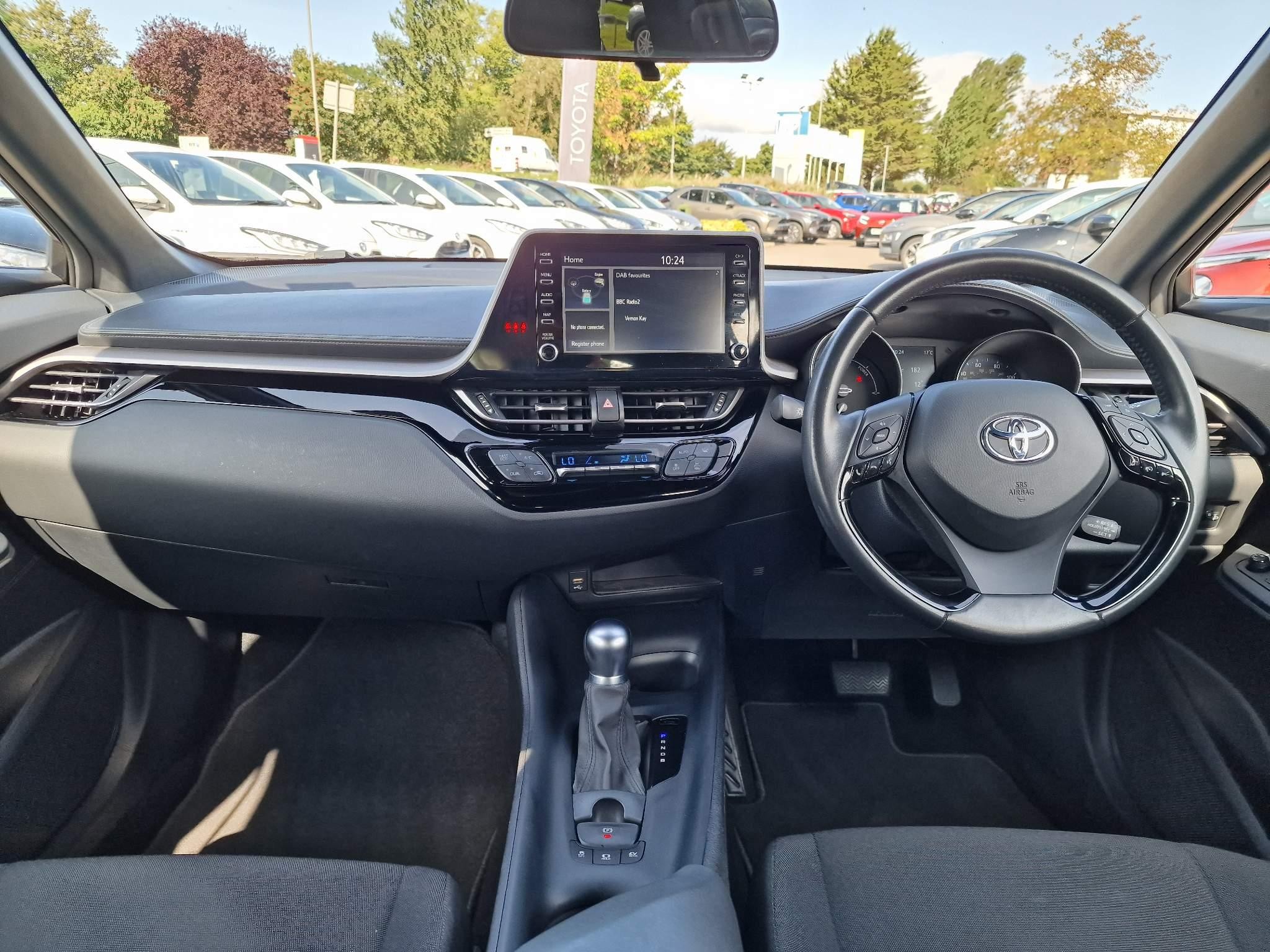 Toyota C-HR Image 7