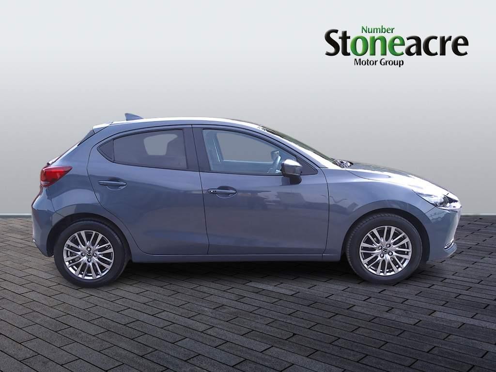 Mazda Mazda2 Image 2