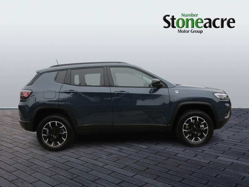 Jeep Compass Image 2