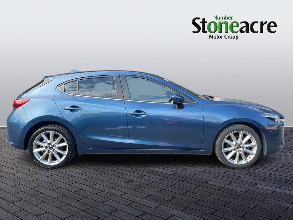 Mazda Mazda3 Image 2