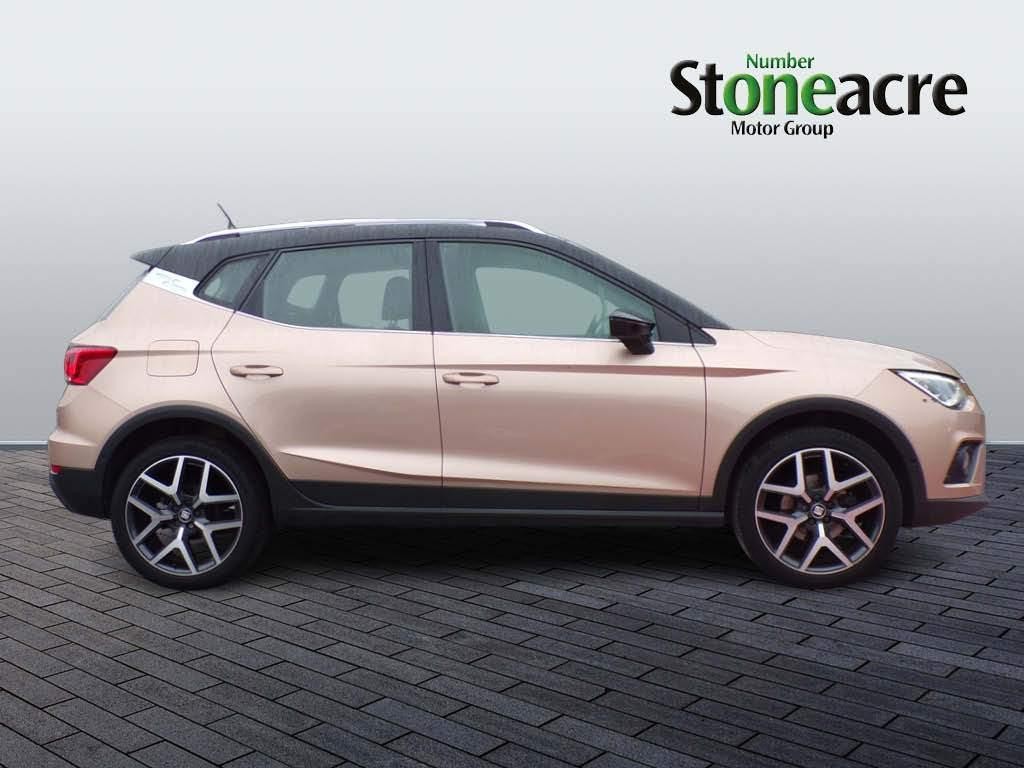 SEAT Arona Image 2