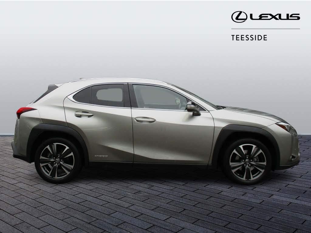 Lexus UX Image 4