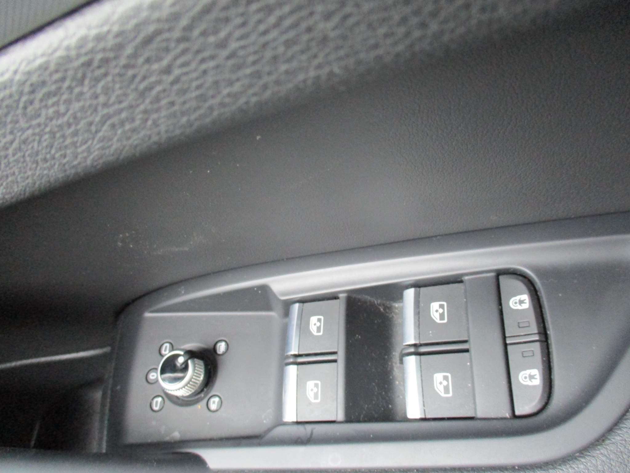 Audi Q5 Image 36