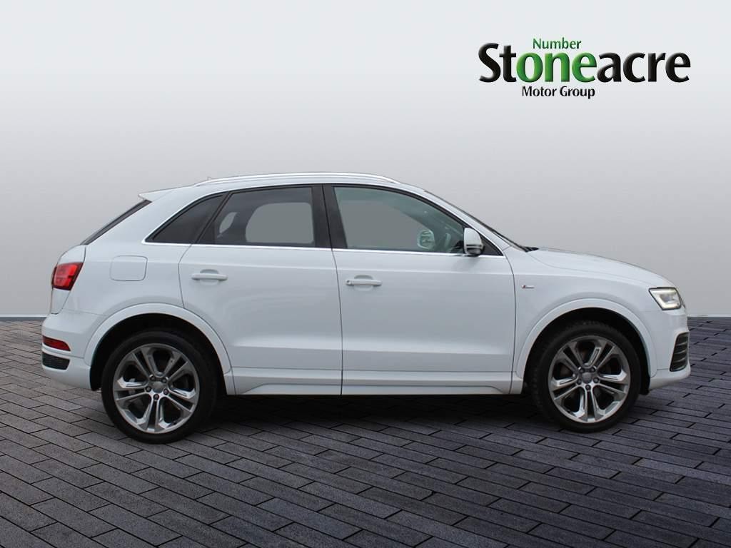 Audi Q3 Image 2