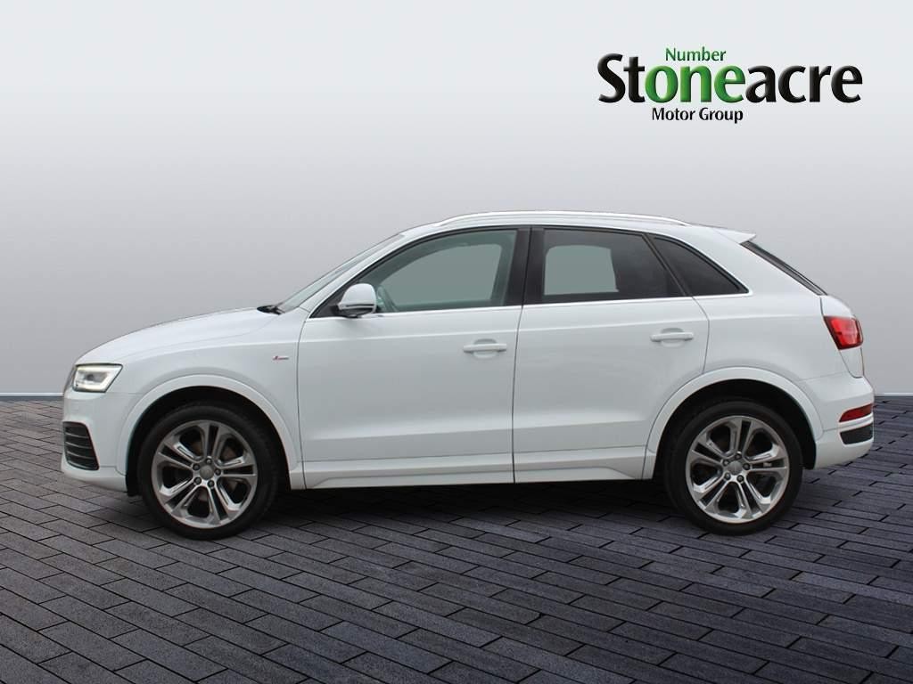 Audi Q3 Image 6