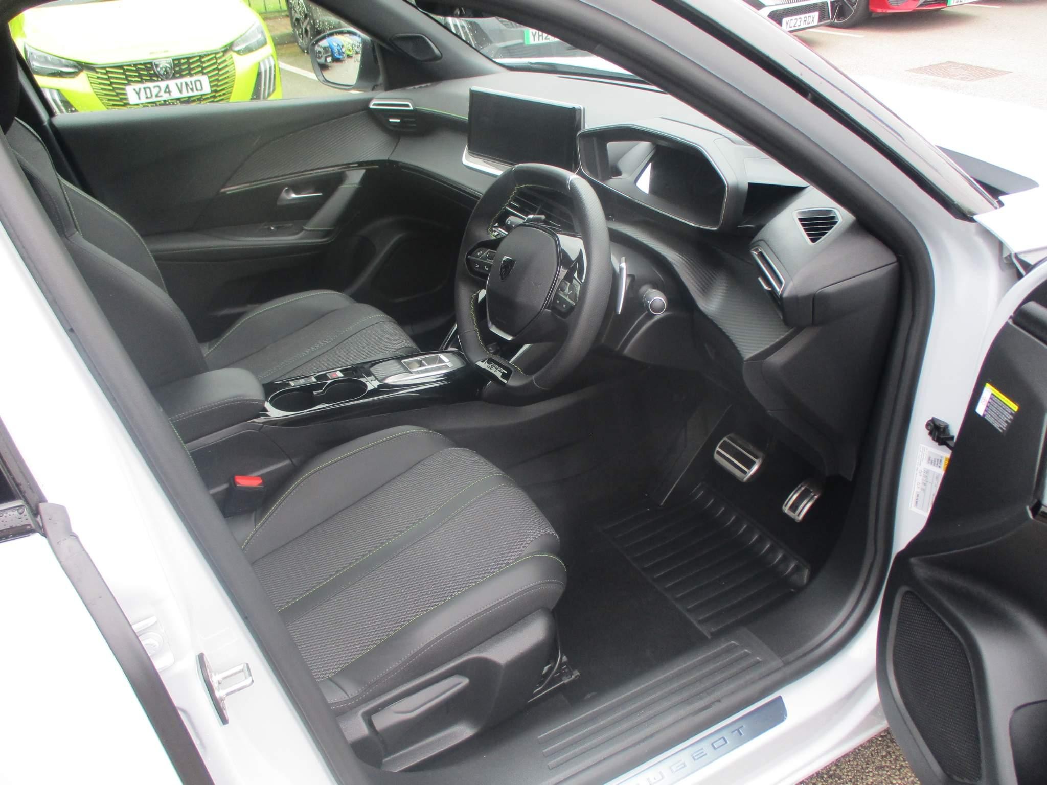 Peugeot 2008 Image 15