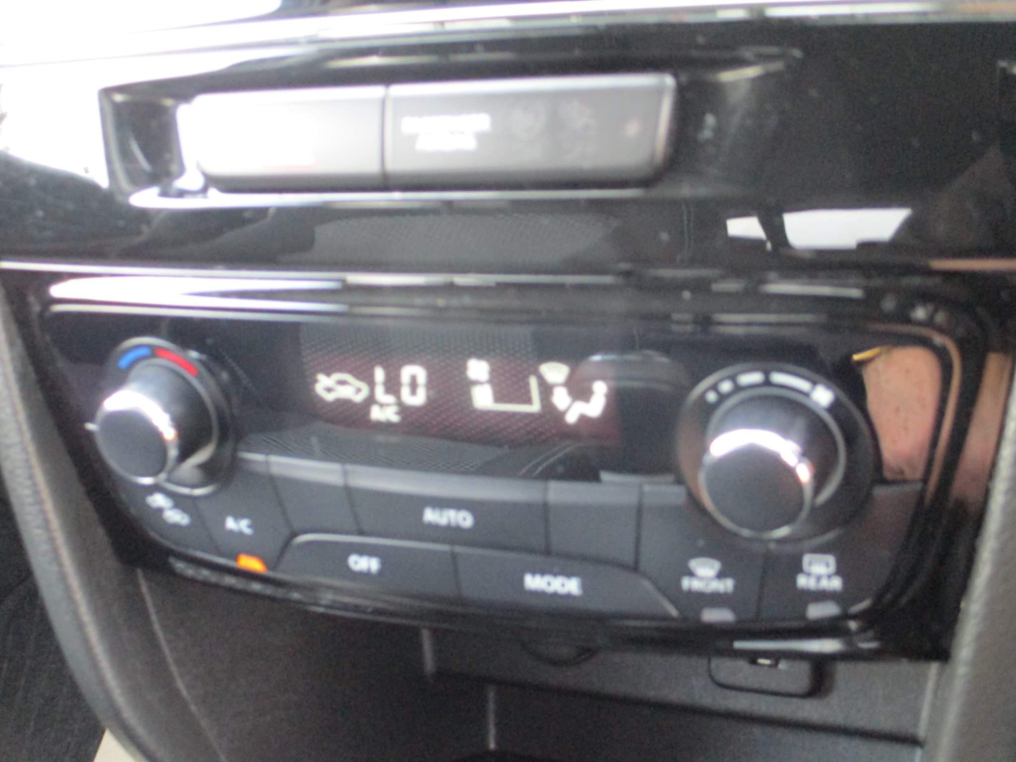 Suzuki Vitara Image 25