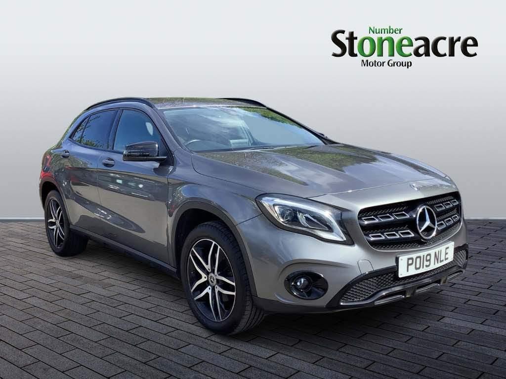 Mercedes-Benz GLA Image 1