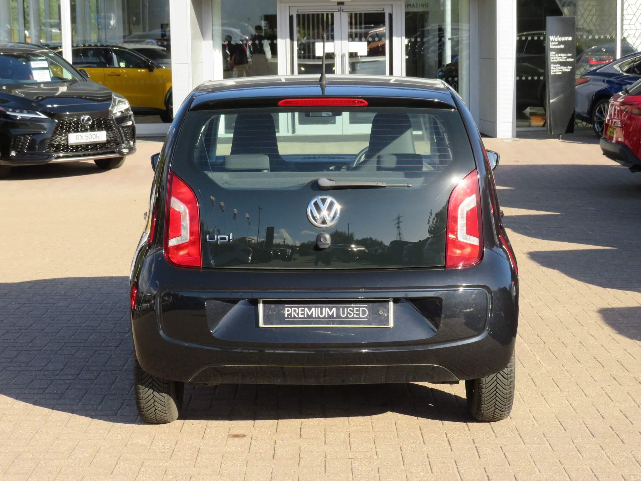 Volkswagen up! Image 6