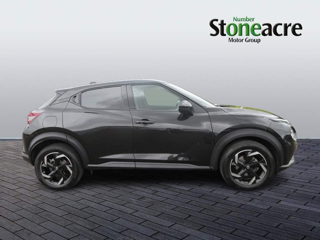 Nissan Juke Image 2