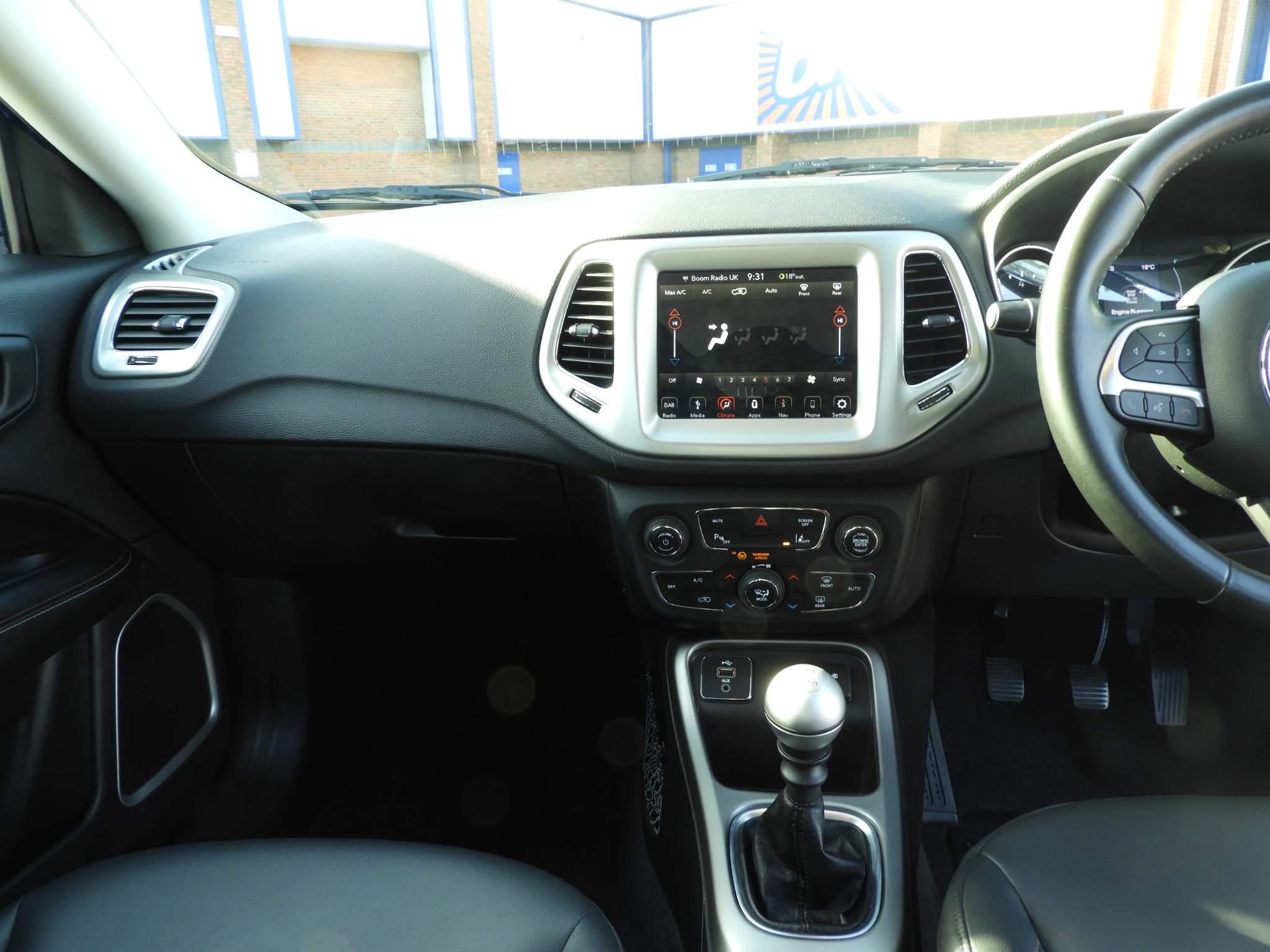 Jeep Compass Image 16