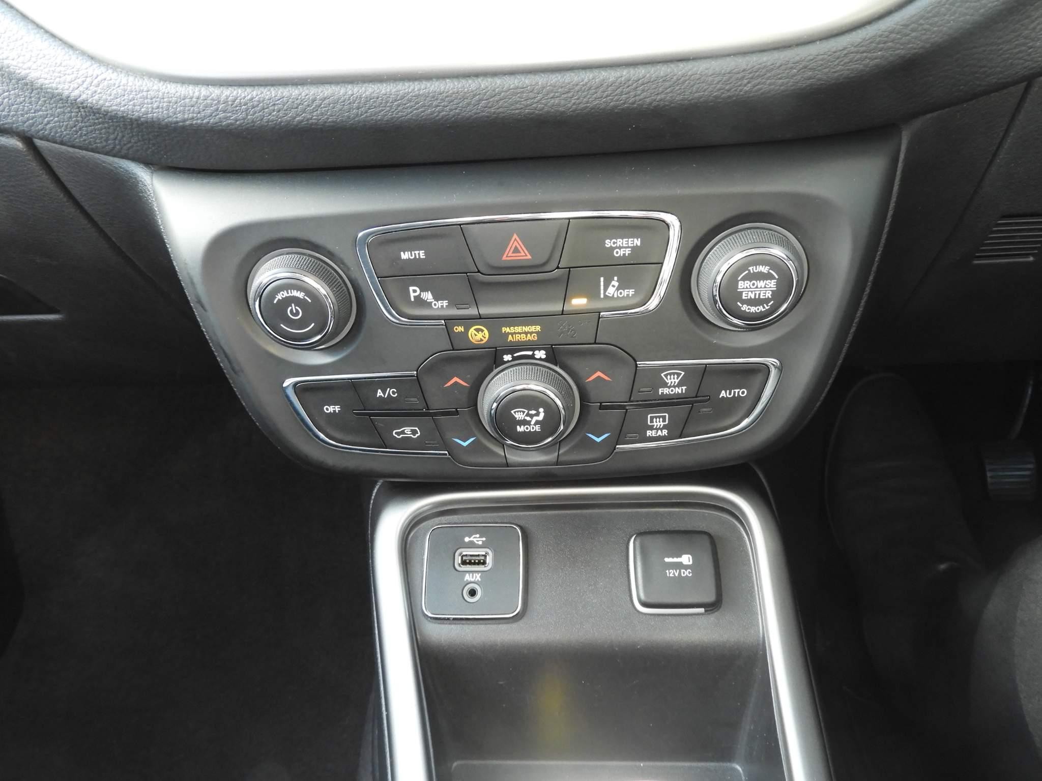 Jeep Compass Image 20