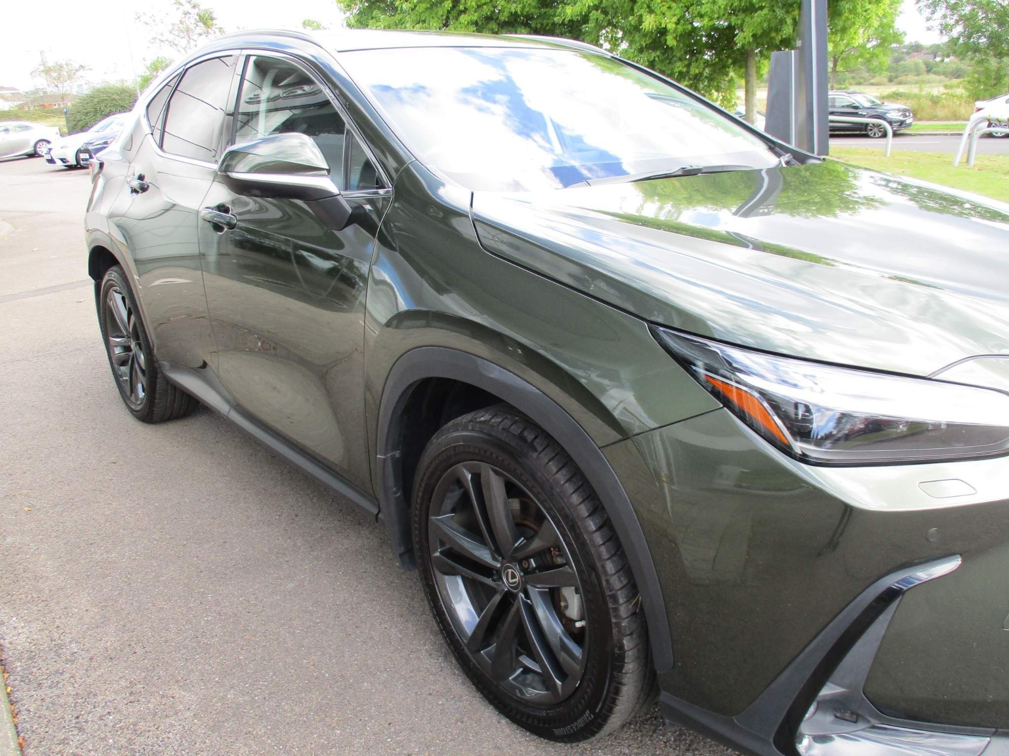 Lexus NX Image 39