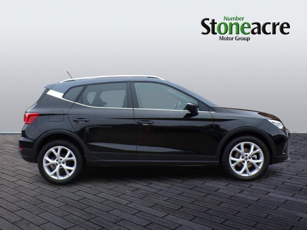 SEAT Arona Image 2