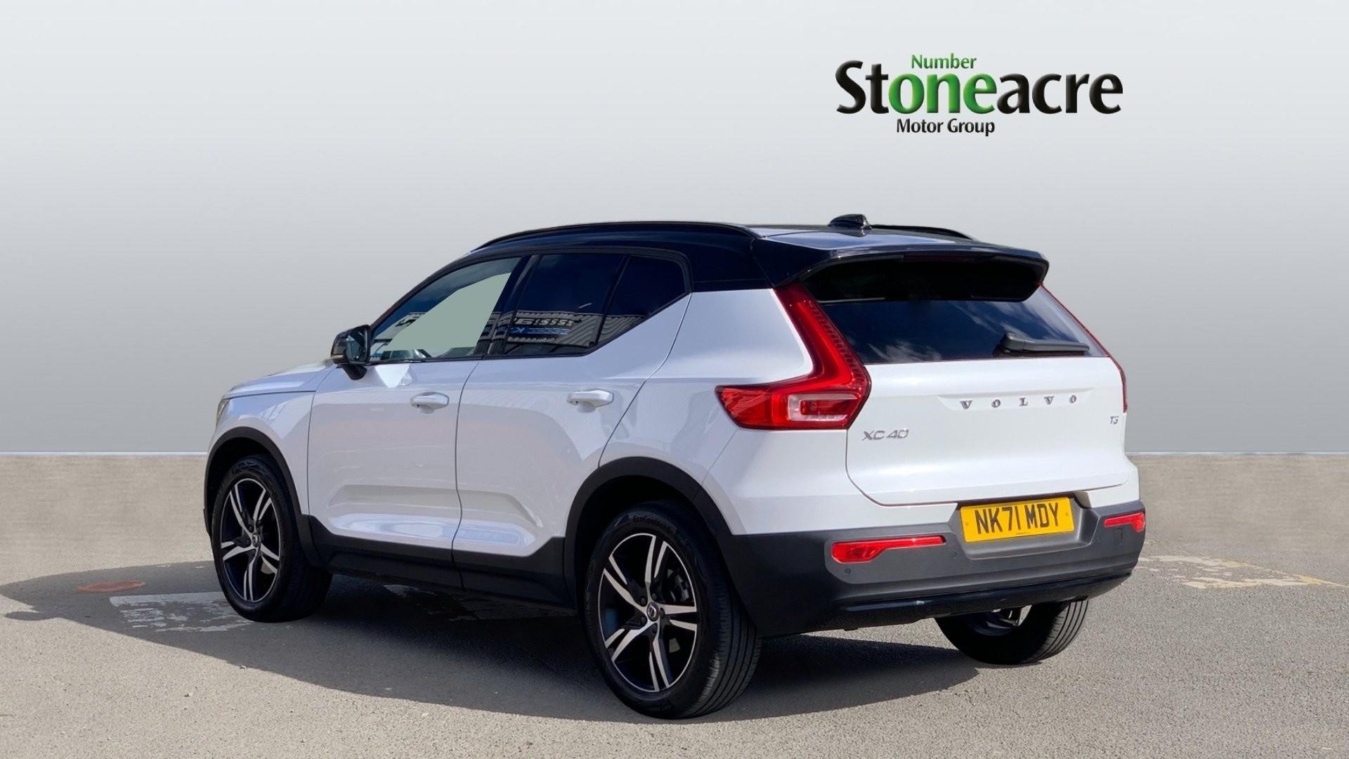 Volvo XC40 Image 2