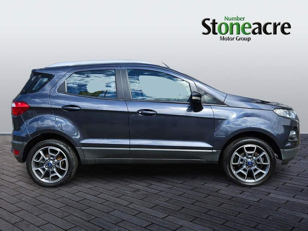 Ford EcoSport Image 2