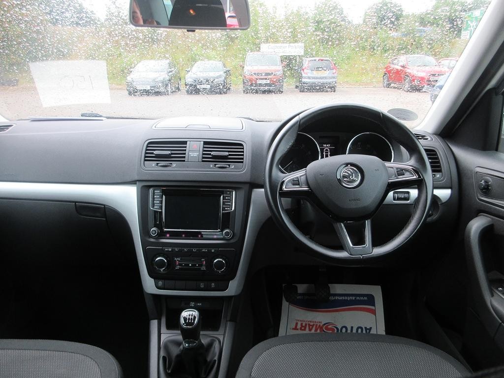 Skoda Yeti Image 12