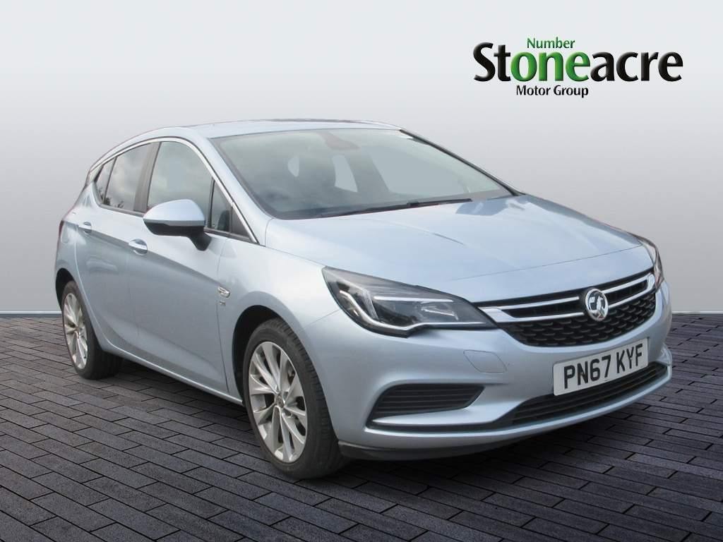 Vauxhall Astra Image 1